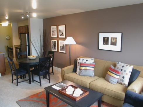 Eastlake 2851, Seattle