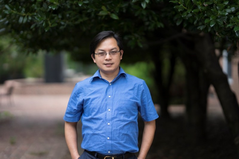 Dr. Liangbing Hu