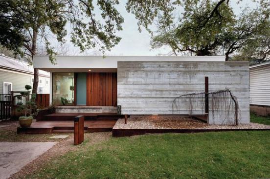 The+house+is+on+a+street+with+other+modestly-sized+homes%2c+in+a+neighborhood+with+independent+stores+and+restaurants.