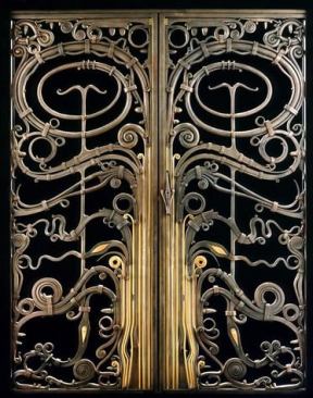 Forged and fabricated steel, brass, bronze, copper.

Renwick Gallery, Washington, DC

Dimensions: 6’ x 4” x 7’ 6”