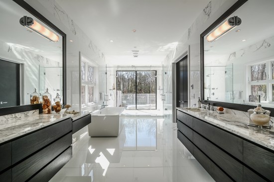 8' custom red oak vanities, 10'x6' shower with sliders that open to private deck