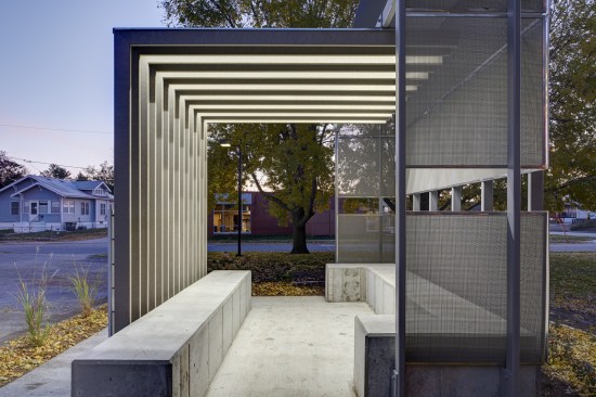 Corinthian Gardens Smokers' Shelter - ASK Studio / Des Moins, Iowa