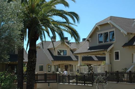 Laguna Court