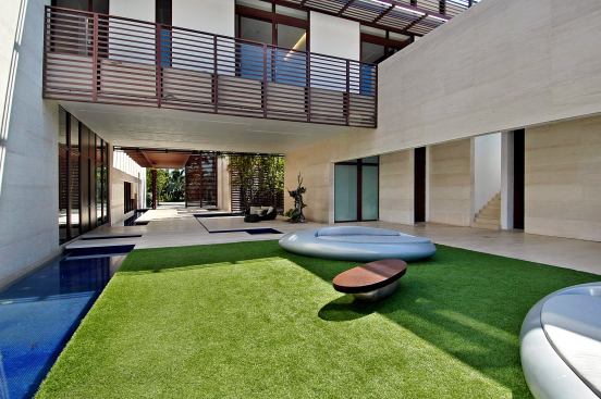 The home is built with stone walls that create a sense of luxury, but they&nbsp;also make the structures&nbsp;resistant to winds of up to 150 miles per hour.