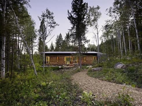 The pastoral project lends itself to wildlife watching and stargazing.