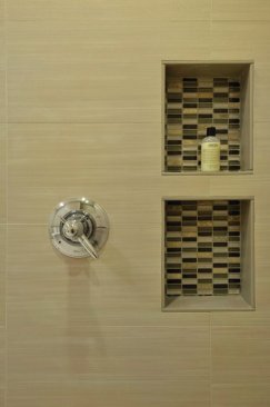 Niche+shelves+positioned+at+wheelchair+meet+the+needs+of+household+members+who+are+physically+challenged%2c+as+well+as+those+who+are+not.+