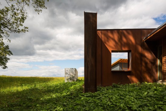 Edge+House