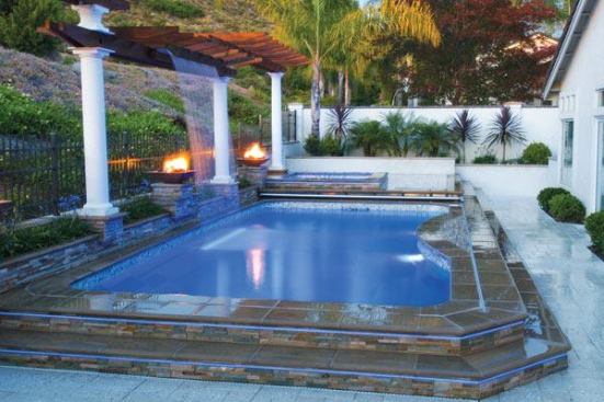 Maximizing potential: This fiberglass pool in San Diego maximizes the small footprint while not feeling crowded.