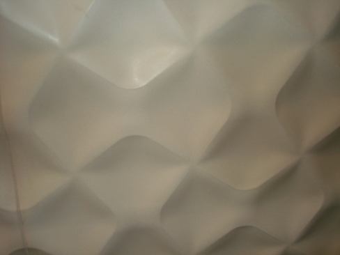 Castelatto’s Lemini line takes a more subtle approach to texture.
www.castelatto.com.br.