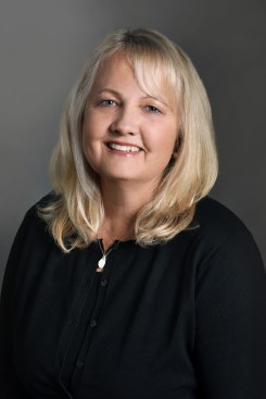Suzie Ek