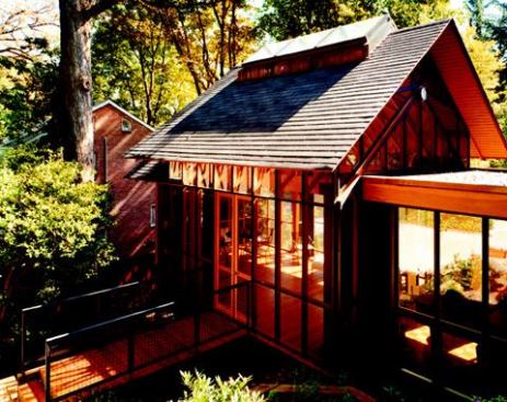 2007 Merit AwardScreened Porch, Arlington, Va.Entrant/Architect: McInturff Architects, Bethesda, Md.; Builder: Renovations Unlimited, Washington, D.C.; Construction supervisor: Robert Belliveau, Clifton, Va.



The porch's elevated design didn't require excavation or heavy machinery so that the existing foliage could be preserved. The old-growth trees help obscure sight lines from the porch to nearby neighbors.