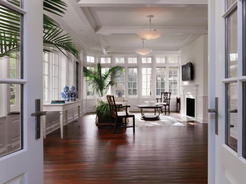 As with most Glass projects, bringing light into the interiors was a top priority.