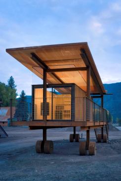 2009 rada  The Rolling Huts, Mazama, Wash.  Outbuilding / Grand Award  Olson Sundberg Kundig Allen Architects (now Olson Kundig Architects ), Seattle&nbsp;   Local restrictions prohibited additional permanent buildings on the property, so Tom Kundig, FAIA, placed these guesthouses on rusted steel wheels.