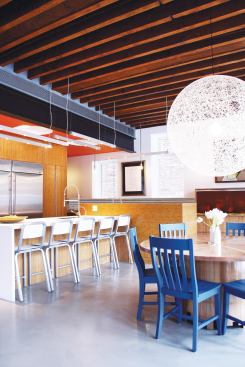 Green Kitchen in a Reborn Schoolhouse

Chicago